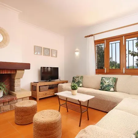 Villa Msv Talina, Coqueta Finca Con Piscina Y Cerca De Pollenca